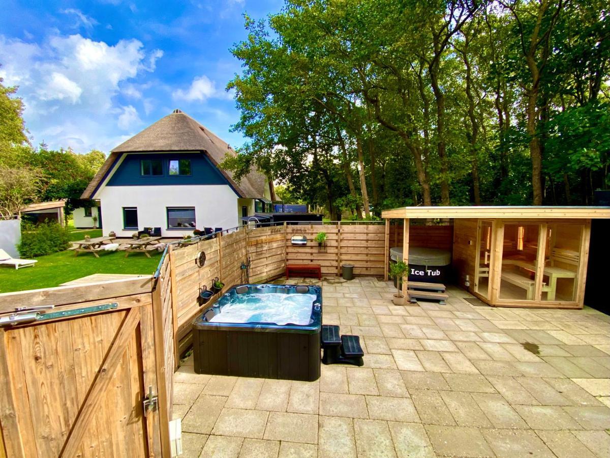 Bed and Breakfast The Island Life Texel - Wellness Де-Коог Екстер'єр фото